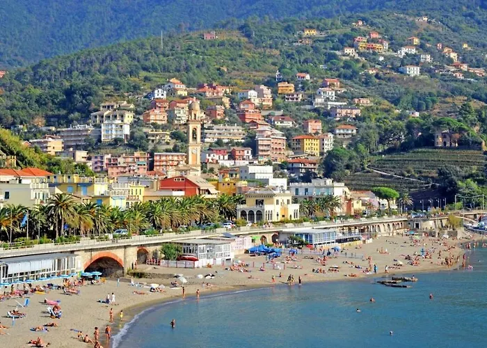 Mare Nyaraló Moneglia